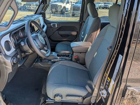 New 2026 Jeep Gladiator Sport image 7