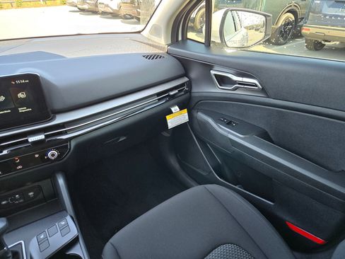 New 2026 Kia Sportage LX w/ LX Convenience Package image 11