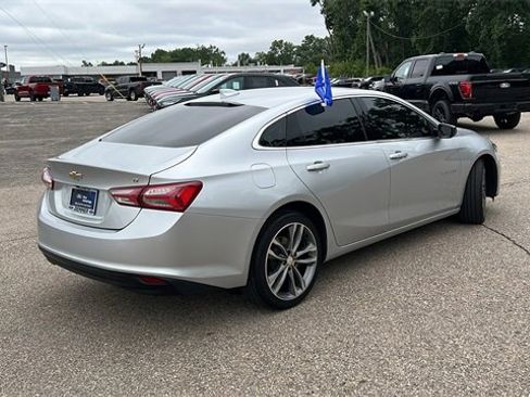Used 2022 Chevrolet Malibu LT image 4