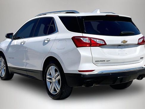 Used 2018 Chevrolet Equinox Premier FWD image 4