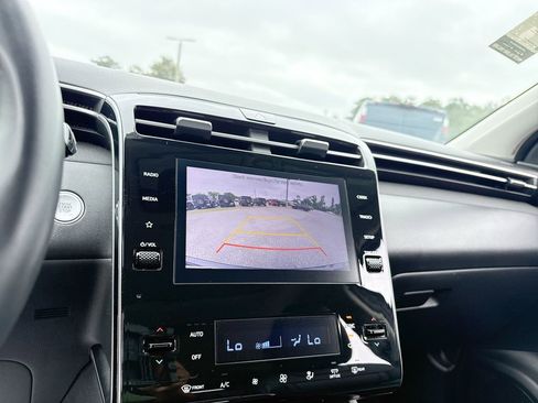 Used 2023 Hyundai Tucson SEL w/ Convenience Package FWD image 17