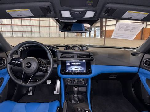 Used 2024 Nissan Z Performance w/ Floor Mat Package image 27