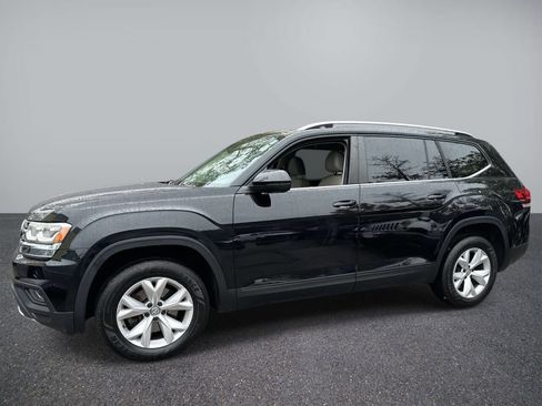 Used 2018 Volkswagen Atlas SE image 2