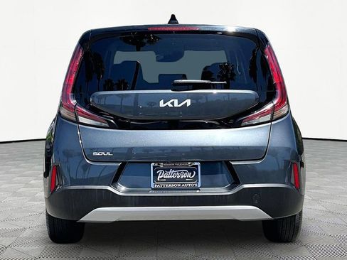 Certified 2023 Kia Soul LX w/ LX Technology Package FWD image 4