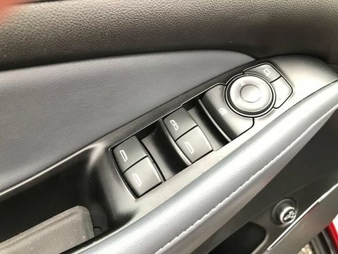 Certified 2023 Buick Enclave Essence AWD/4WD image 16