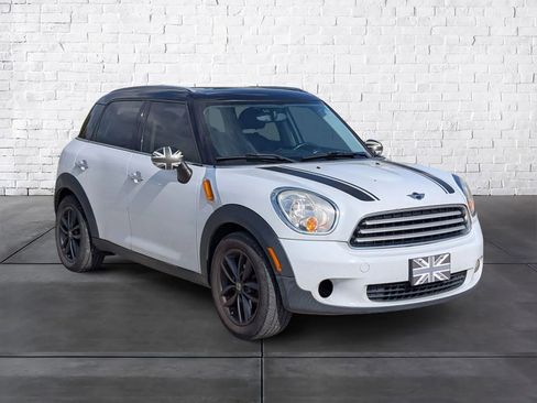 Used 2011 MINI Cooper Countryman image 1