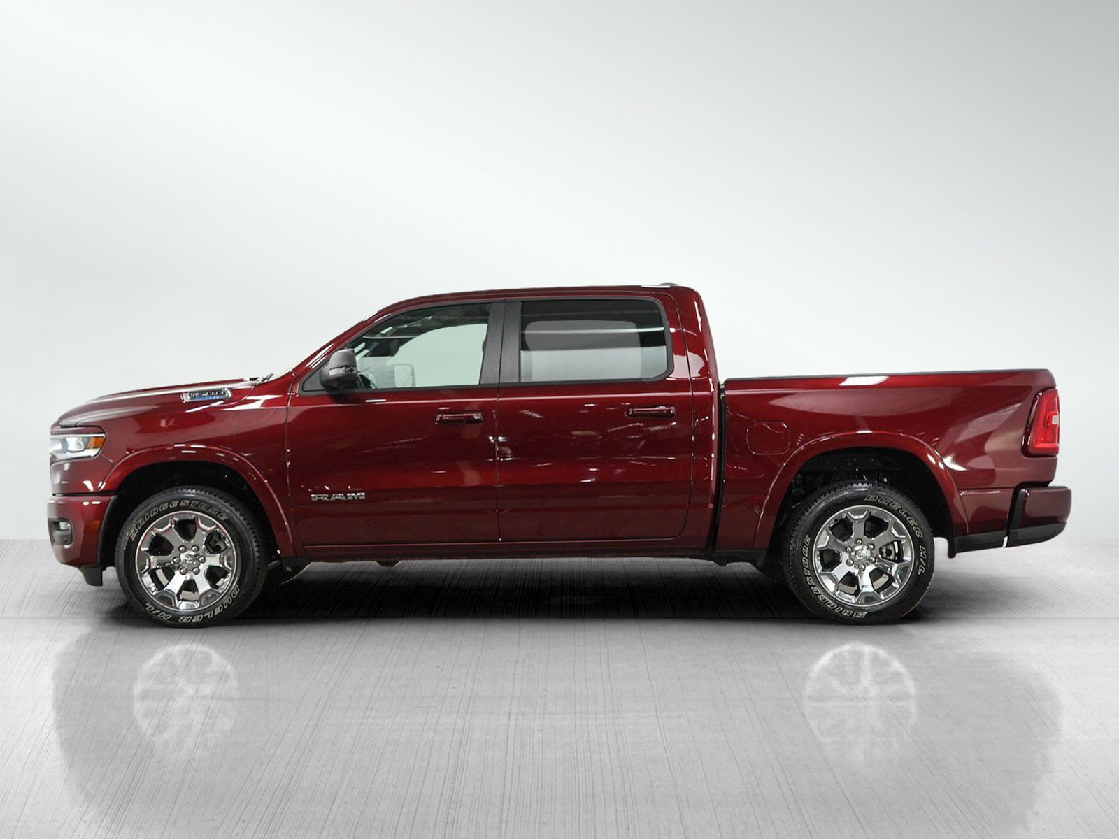 Used 2025 RAM 1500 Big Horn AWD/4WD image 2