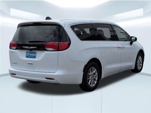 Used 2024 Chrysler Voyager LX w/ Fleet Security Group FWD image 6