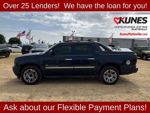 Used 2007 Chevrolet Avalanche LTZ w/ LTZ Preferred Equipment Group AWD/4WD image 7