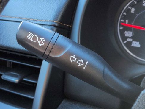 Used 2018 GMC Terrain SLT w/ Preferred Package image 28