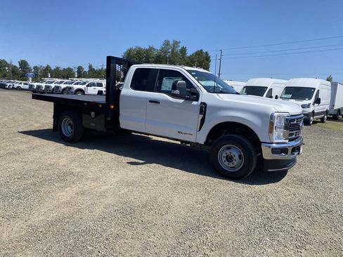 New 2025 Ford F350 XL w/ XL Chrome Package image 7