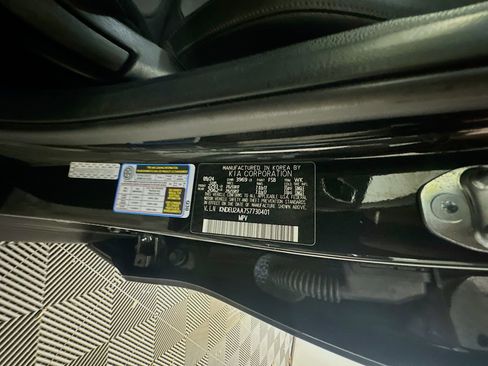 Used 2025 Kia Seltos S image 12