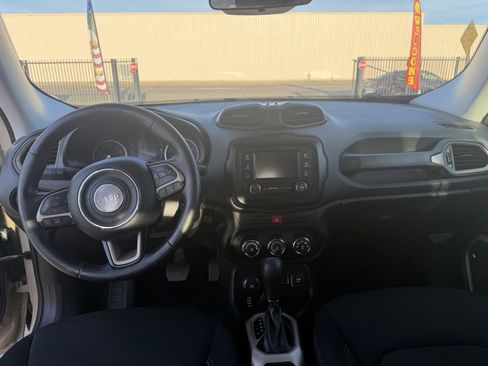 Used 2016 Jeep Renegade 75th Anniversary image 15