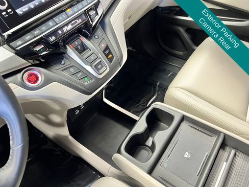 Used 2025 Honda Odyssey EX-L image 11