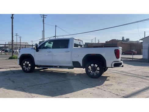 New 2026 GMC Sierra 2500 Denali w/ Denali Reserve Package AWD/4WD image 8