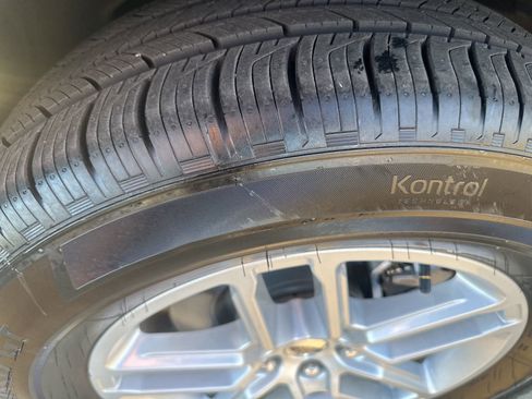 New 2026 Ford Explorer Active RWD image 11