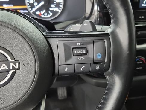 Used 2022 Nissan Pathfinder Platinum w/ Cargo Package image 27