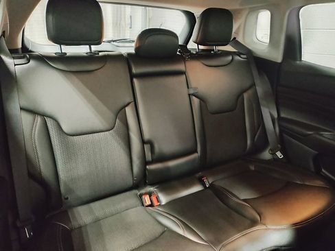 Used 2022 Jeep Compass Trailhawk w/ Trailhawk Convenience Group image 11