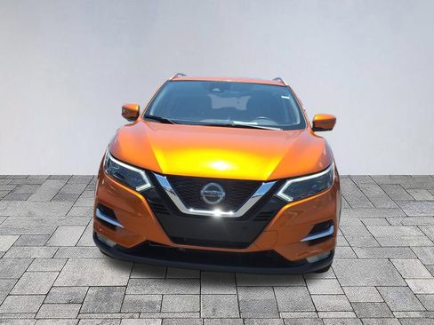 Used 2022 Nissan Rogue Sport SL w/ Premium Package AWD/4WD image 2