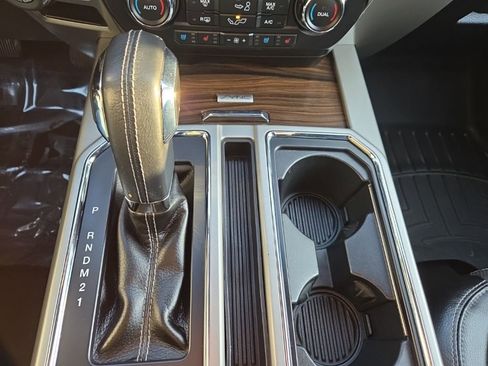 Used 2016 Ford F150 Lariat image 18