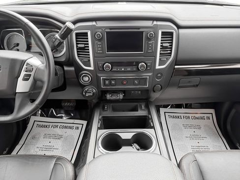 Used 2019 Nissan Titan SL w/ Midnight Edition image 16