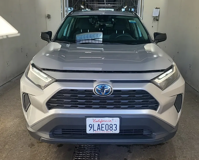 Used 2024 Toyota RAV4 LE AWD/4WD image 7