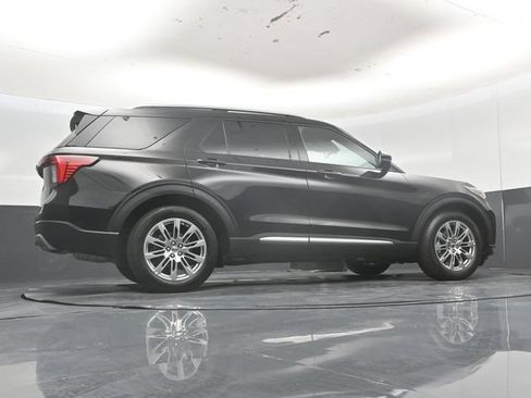Used 2026 Ford Explorer Platinum RWD image 52