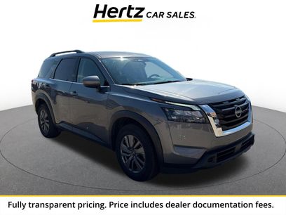 Used 2025 Nissan Pathfinder SV