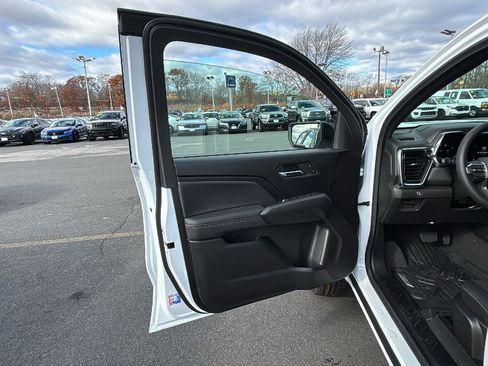 New 2026 GMC Canyon Elevation image 23