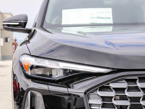 New 2025 Audi Q5 Premium Plus image 6