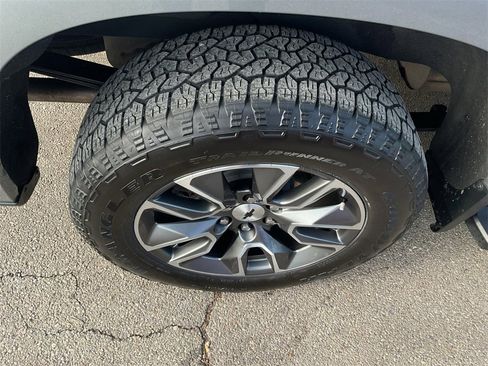 Used 2024 Chevrolet Silverado 1500 RST image 17