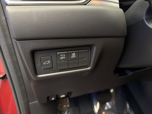 Used 2018 MAZDA CX-5 Touring w/ Preferred Equipment Package image 15