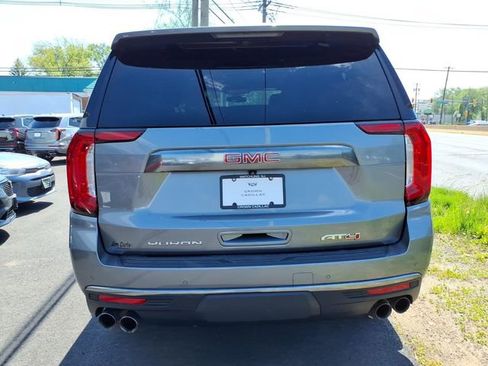 Used 2022 GMC Yukon XL AT4 AWD/4WD image 5