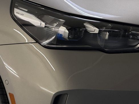 New 2026 BMW i5 eDrive40 image 11