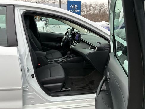 Used 2023 Toyota Corolla LE image 19