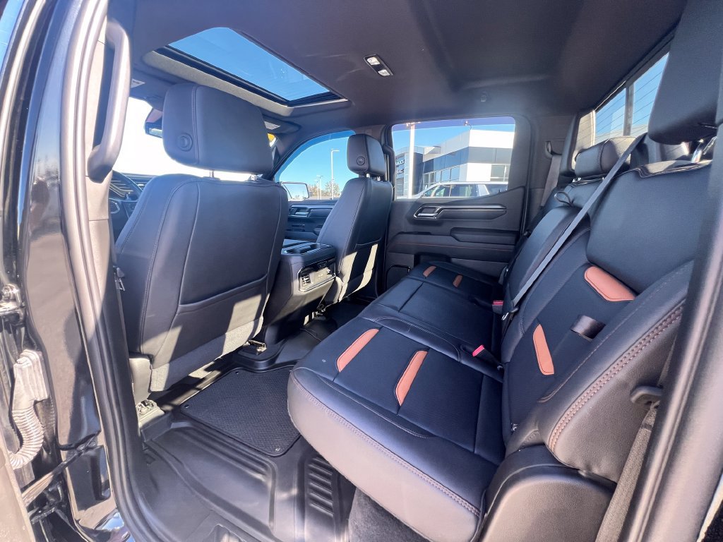 Used 2022 GMC Sierra 1500 AT4 w/ AT4 Preferred Package AWD/4WD image 35