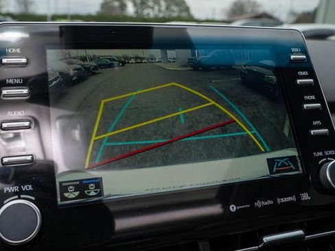 Certified 2021 Toyota Avalon XLE w/ Moonroof Package image 15