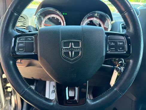 Used 2015 Dodge Grand Caravan SXT FWD image 17