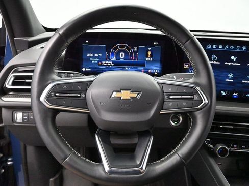 Used 2024 Chevrolet Traverse LT w/ LPO, Floor Liner Package FWD image 15