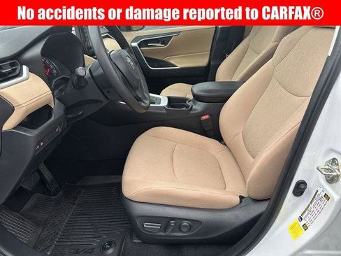 Certified 2020 Toyota RAV4 XLE w/ Convenience Package FWD image 3