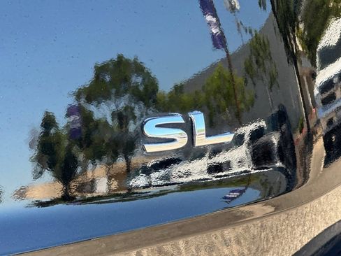 Used 2023 Nissan Rogue SL FWD image 27