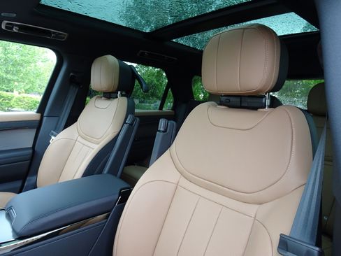 New 2026 Land Rover Range Rover Sport Dynamic SE AWD/4WD image 16