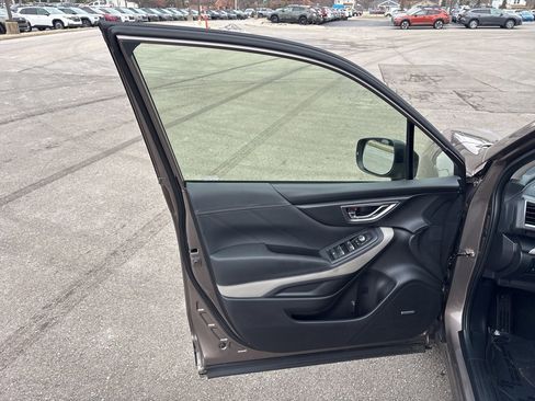 Certified 2023 Subaru Forester Limited image 19