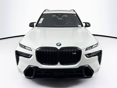 Used 2025 BMW X7 M60i w/ Executive Package AWD/4WD image 9