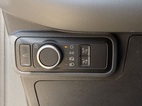 Used 2025 Ford Explorer Active RWD image 20