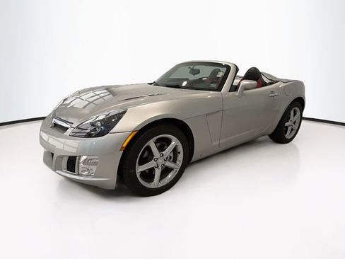 Used 2007 Saturn Sky Red Line image 3