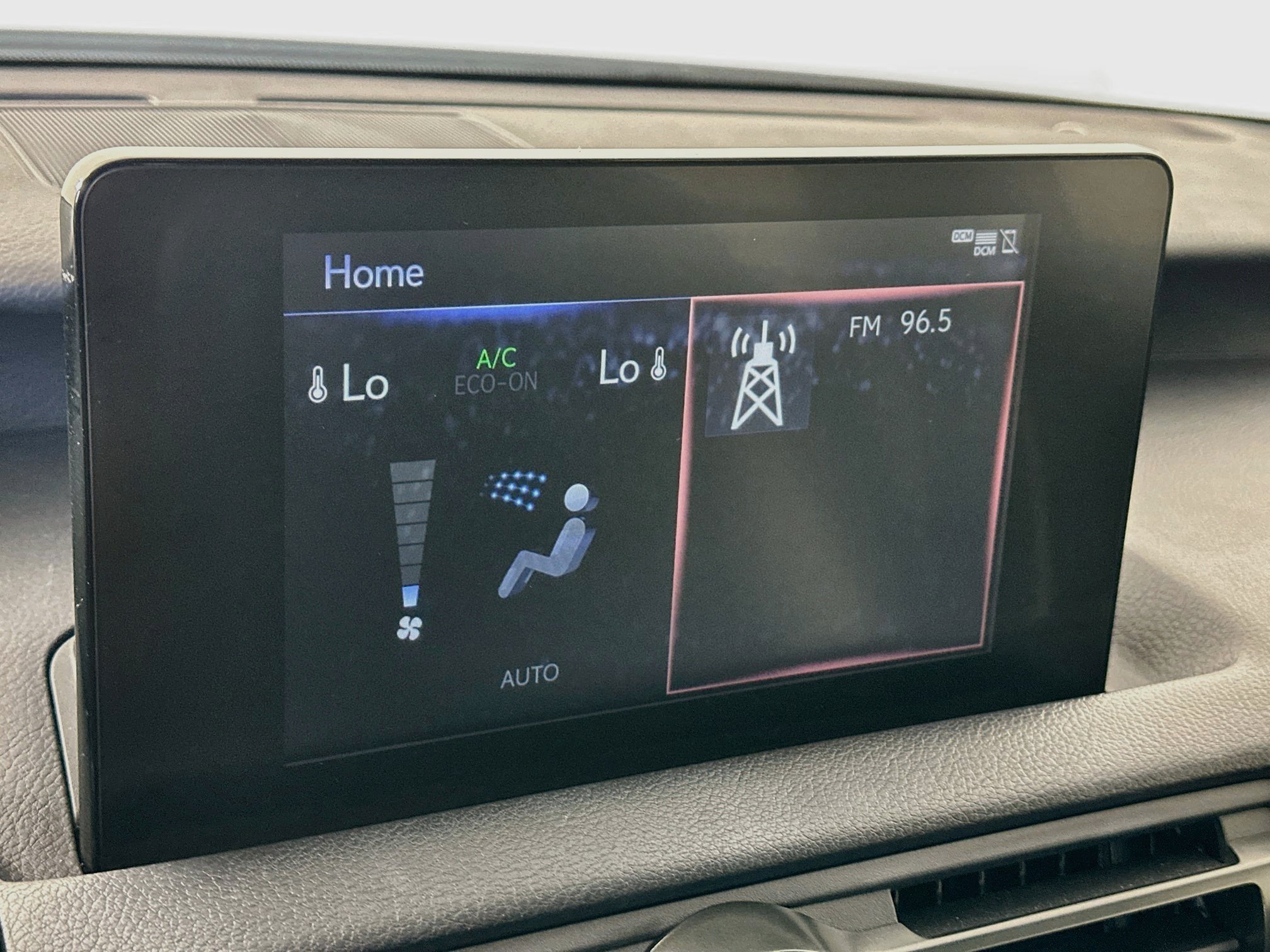 Used 2024 Lexus IS 300 w/ Comfort Package RWD image 21