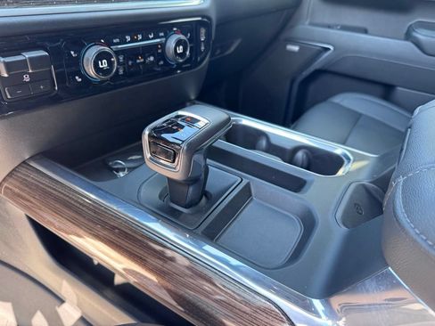 Used 2022 Chevrolet Silverado 1500 RST w/ Convenience Package II AWD/4WD image 22