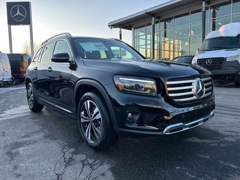 New 2026 Mercedes-Benz GLB 250 4MATIC image 1
