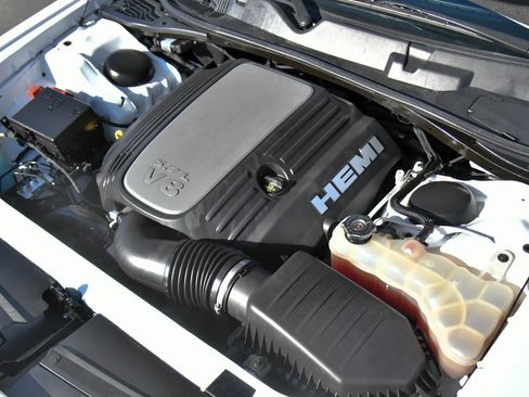 Used 2021 Dodge Challenger R/T image 39